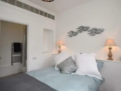 Burton House Apartment Lyme Regis Exterior foto